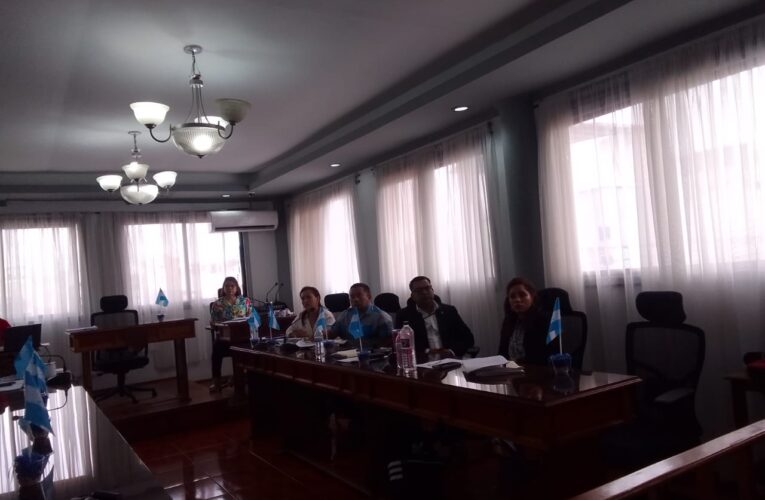 Sin convocatoria del alcalde Asley Cruz «bancadita» de regidores de Siguatepeque realizan sesión de corporación número 27