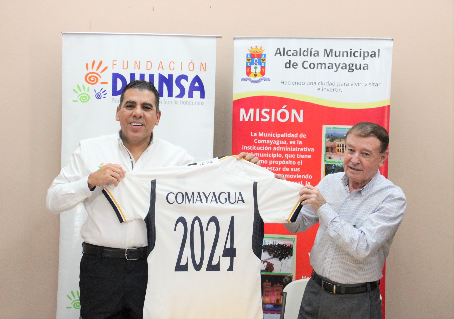 Alcaldía de Comayagua y Fundación Diunsa firman convenio de cooperación para desarrollar escuelas socio-deportiva con la  Fundación Real Madrid