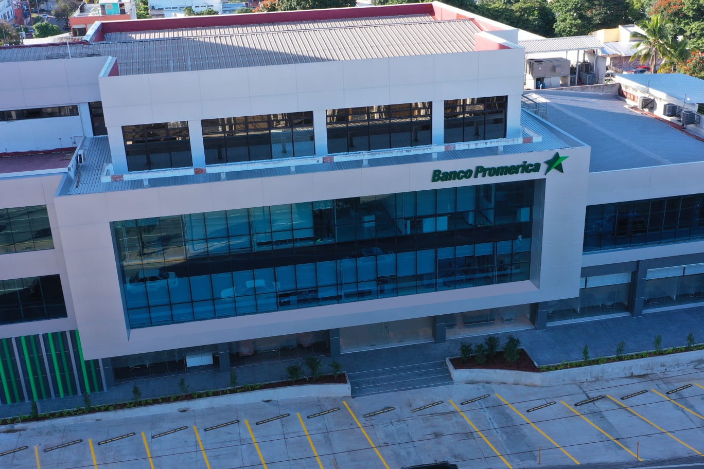 Banco Promerica inaugura su moderno centro de negocios en Tegucigalpa