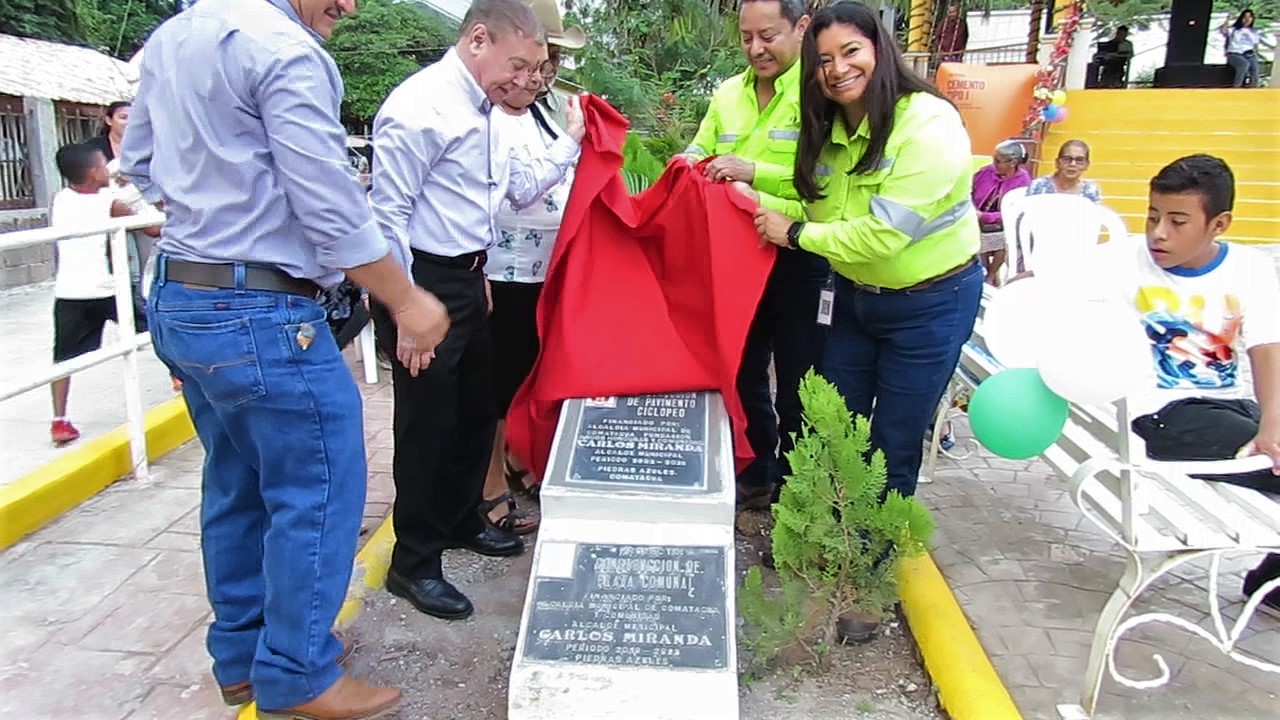 Alcaldía de Comayagua y Fundación Argos inauguran proyecto de pavimentación en la comunidad de Piedras Azules