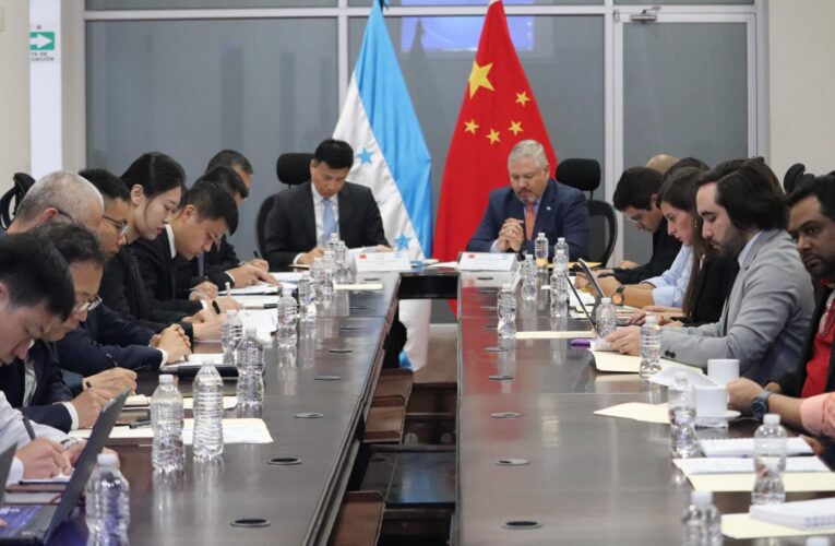 Delegación de República Popular China presenta resultados de las visitas para la implementación del  Proyecto de Infraestructura Escolar