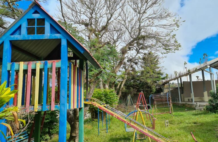 Alcaldía de Siguatepeque da inicio a la rehabilitación de juegos infantiles en el kínder Darío Velásquez