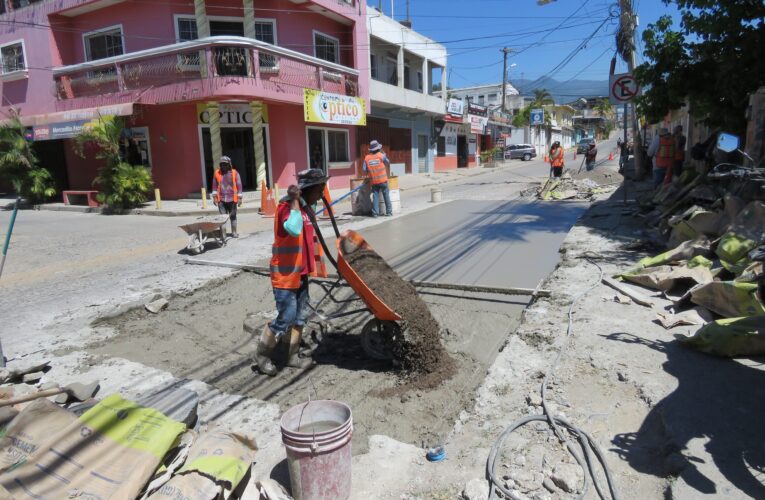 Alcaldía de Comayagua realiza reparación masiva de calles pavimentadas en la ciudad