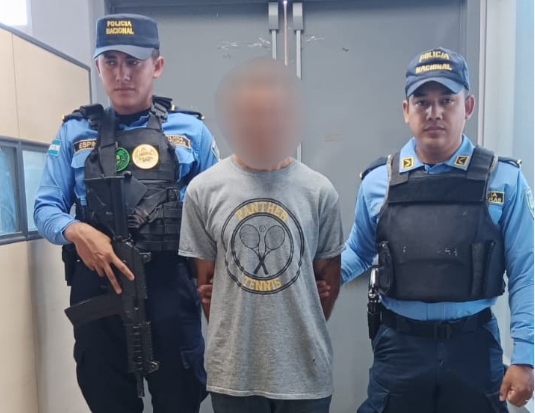 Policía Nacional arresta ciudadano con tres órdenes de captura pendientes en Comayagua