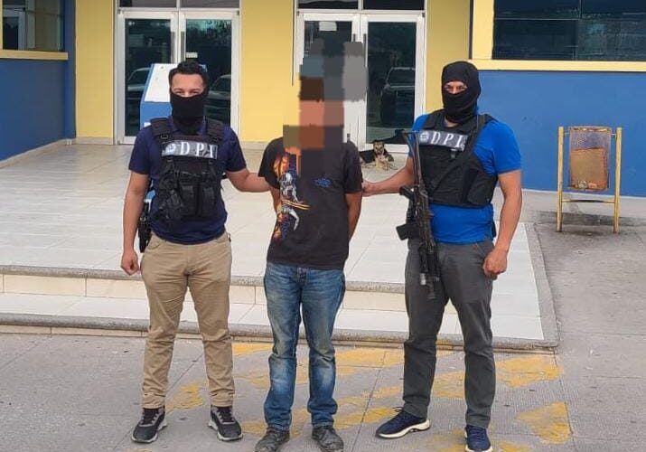 En menos de 12 horas, agentes de la DPI arrestan a sujeto que le quitó la vida de varios machetazos a un hombre en Comayagua