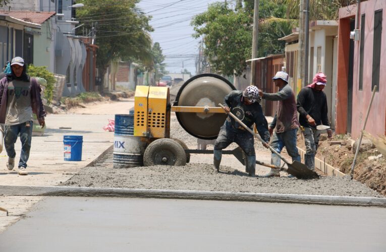 Alcaldía de Comayagua continuará ejecutando proyectos de pavimentación en diferentes barrios y colonias de la ciudad