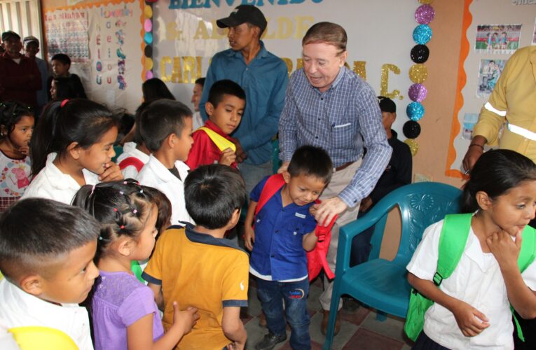 Alcaldía de Comayagua construye cercas perimetrales y módulos sanitarios en escuelas de La Providencia y  Montañuelas