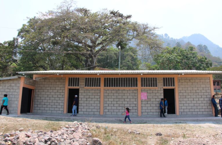 Alcaldía de Comayagua inaugura amplio centro comunitario en la comunidad de Corralitos