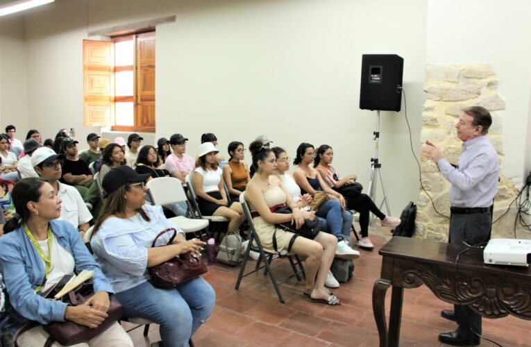 Estudiantes de Arquitectura de la UNAH conocen proceso de restauración del patrimonio arquitectónico de Comayagua