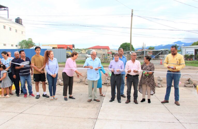 Alcaldía de Comayagua inaugura proyectos de pavimentación en la colonia Brisas de Altamira