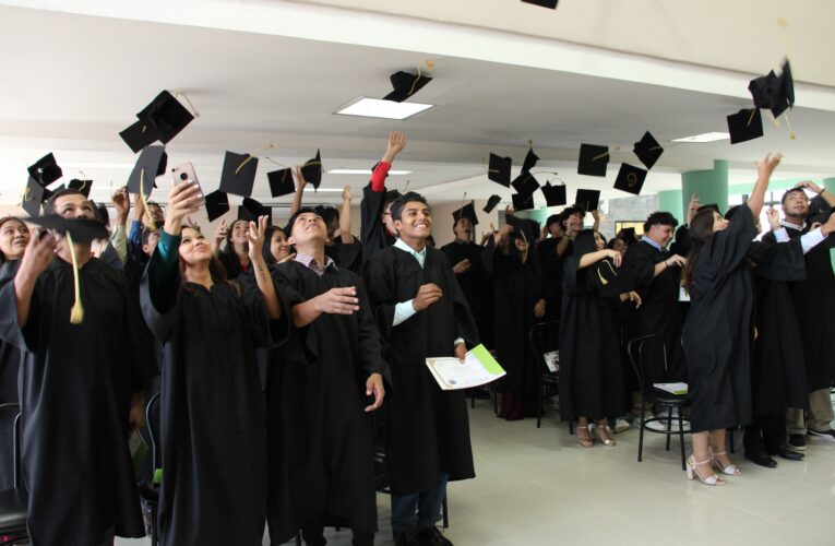 Alcaldía de Comayagua y Coneanfo gradúan 63 jóvenes formados en la Escuela Taller de la ciudad