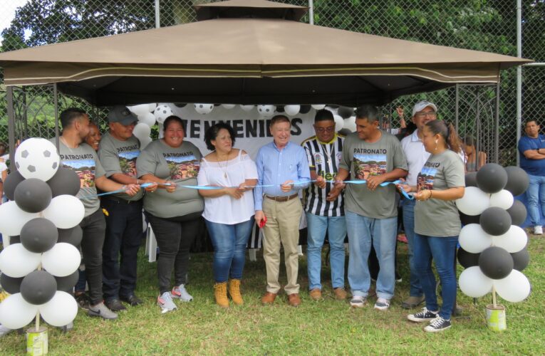 Alcaldía de Comayagua mejora cancha de futbol en la comunidad de El Sauce