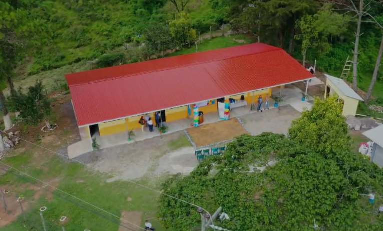 Nuevas instalaciones educativas en aldea El Pito