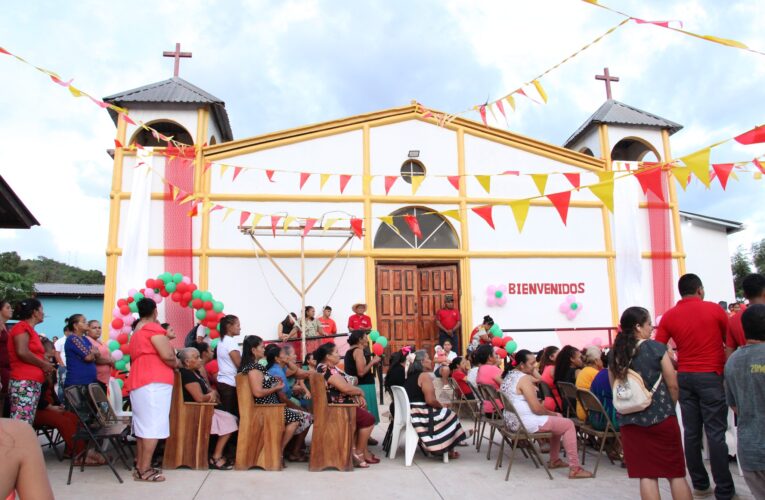 Alcaldía de Comayagua inaugura proyecto de pavimentación y mejoramiento del templo católico en El Sauce