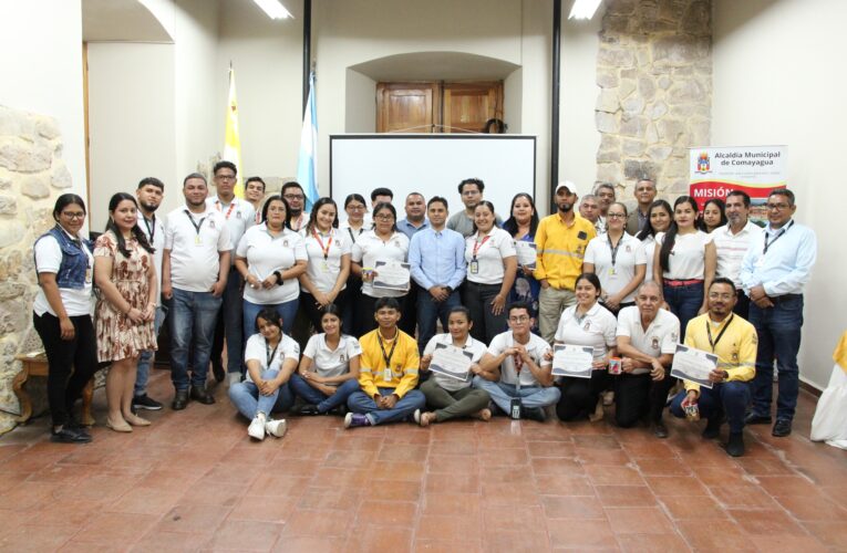 Colaboradores de las alcaldías de Comayagua, Choloma, Intibucá y Colomoncagua se capacitan en temas catastrales y habilidades blandas