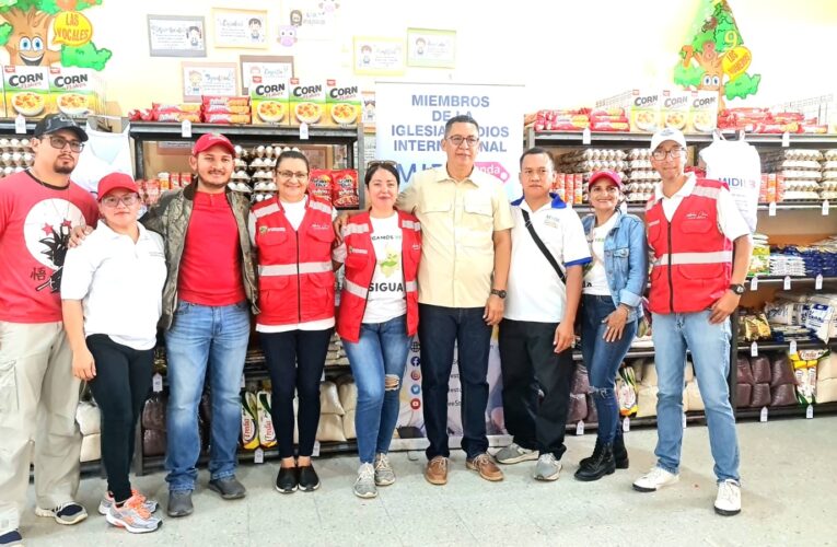 150 familias del barrio Puran reciben alimentos gratis