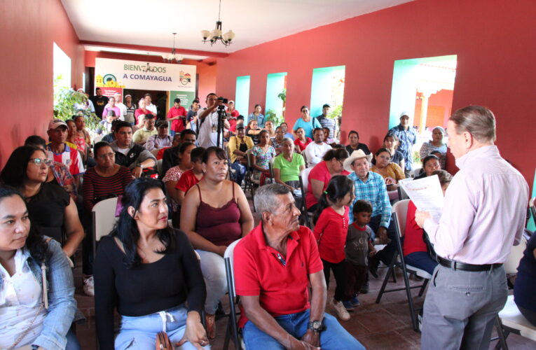 Alcaldía de Comayagua beneficia a más de 5 mil familias durante el año con materiales para la construcción de viviendas