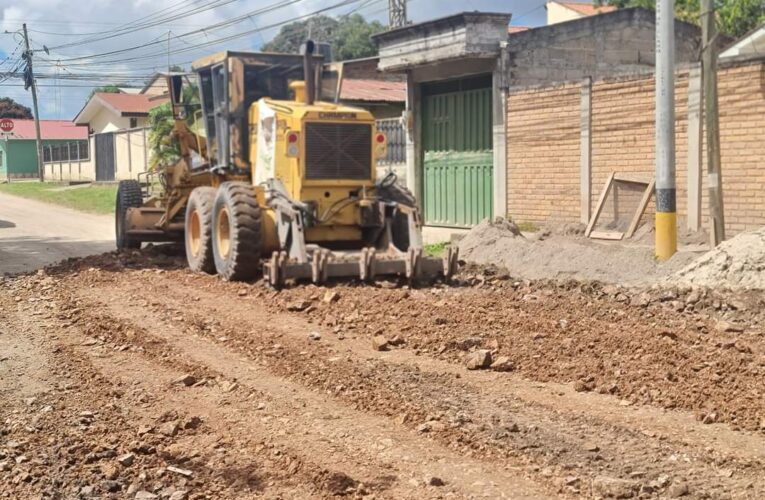 Iniciamos con la Reparación de Calles en Varios Sectores